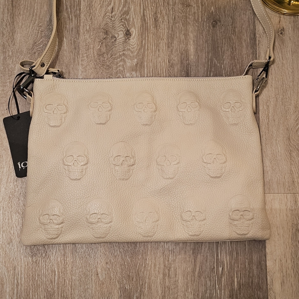 IO pelle Embossed Skull Leather Crossbody Bag in Cream - Picture 5 of 7
